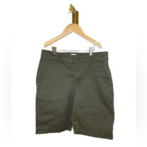 Green GAP shorts size 4